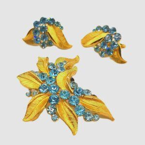 Crown Trifari Gold Blue Sapphire Brooch & Earrings Demi-parure Signed